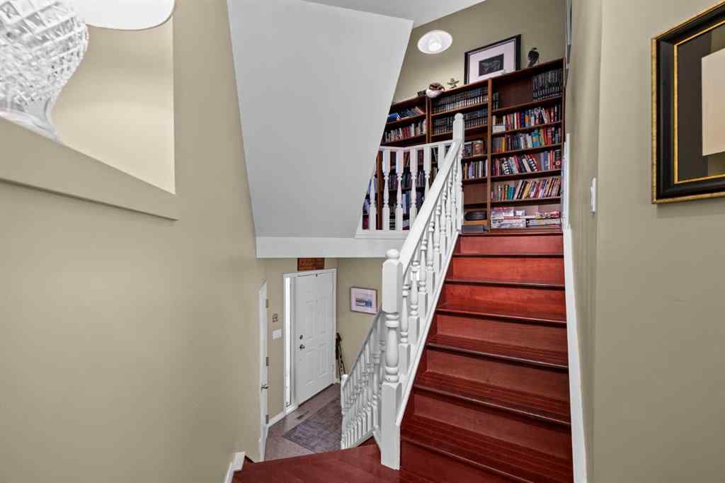 MLS® A2248970 - 3843 Point Mckay Road NW in Point McKay Calgary, Residential