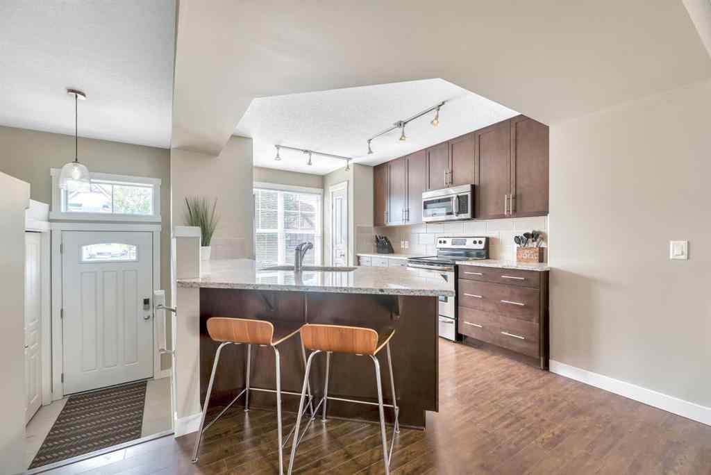 MLS® A2248974 - 576 Mckenzie Towne Drive SE in McKenzie Towne Calgary, Residential