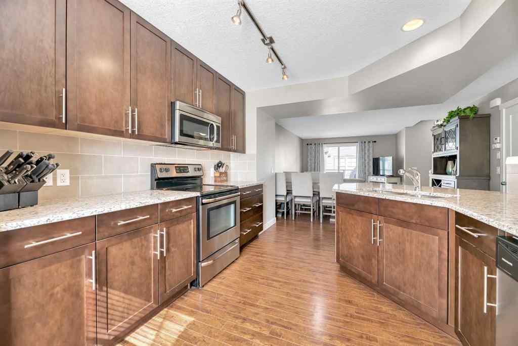 MLS® A2248974 - 576 Mckenzie Towne Drive SE in McKenzie Towne Calgary, Residential