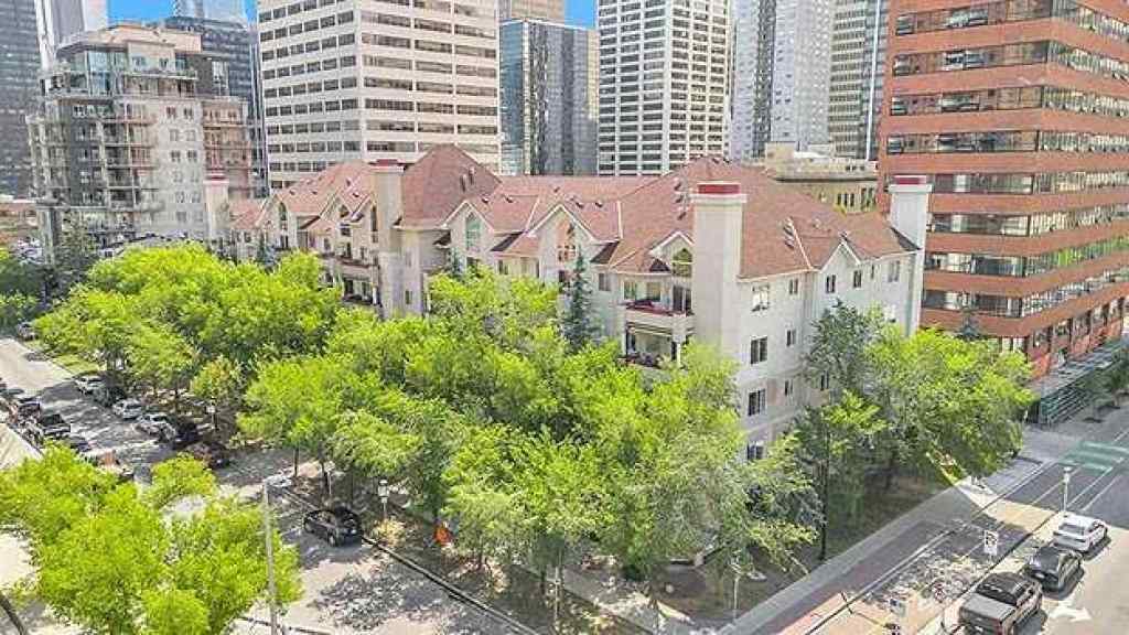 MLS® A2248976 - Unit #206 777 3 Avenue SW in Downtown Commercial Core Calgary, Residential