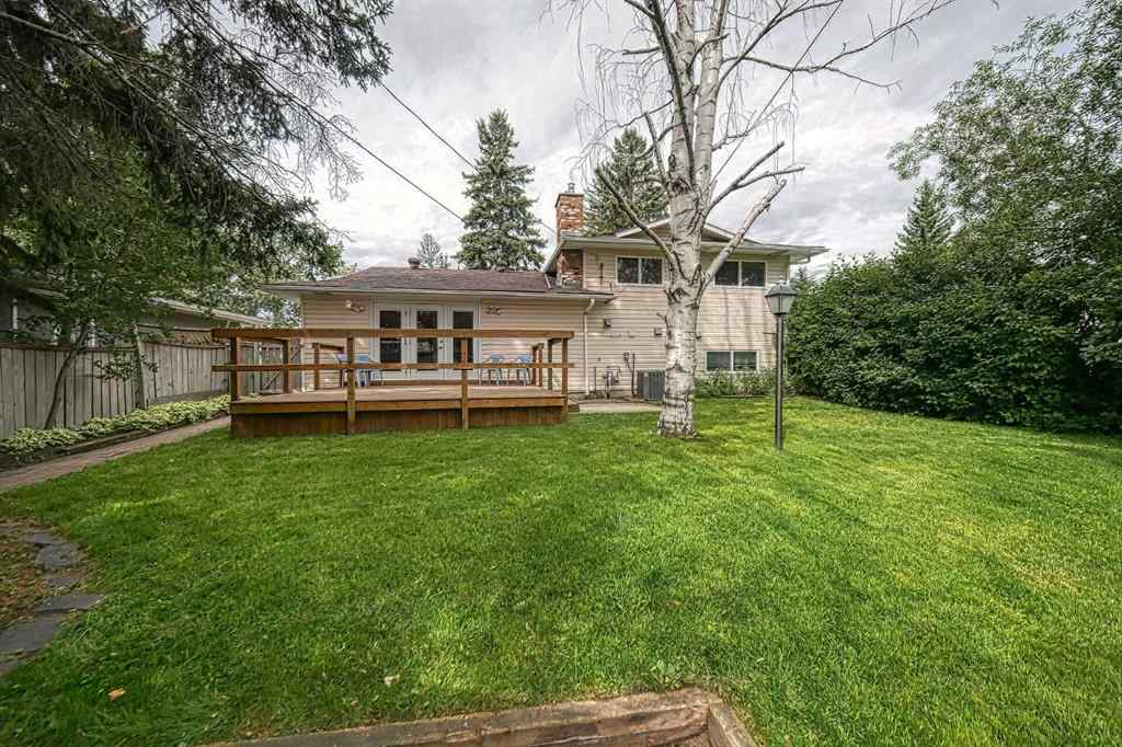 MLS® A2248986 - 11147 Southdale Road SW in Southwood Calgary, Residential