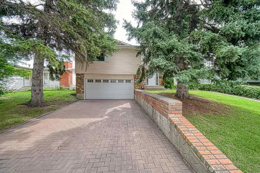 MLS® A2248986 - 11147 Southdale Road SW in Southwood Calgary, Residential
