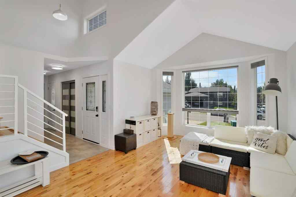 MLS® A2248989 - 15 Pritchard Close  in Pierview Sylvan Lake, Residential