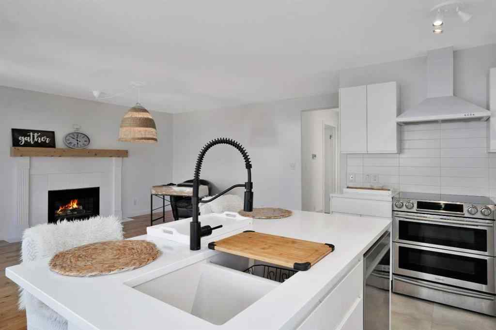 MLS® A2248989 - 15 Pritchard Close  in Pierview Sylvan Lake, Residential