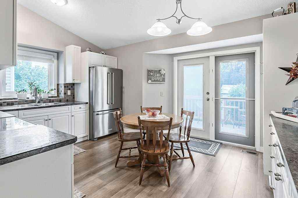 MLS® A2248990 - 206 Tanner Drive SE in Thorburn Airdrie, Residential