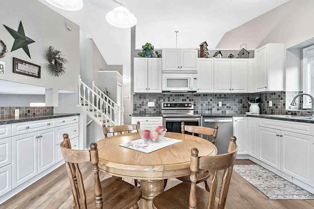 MLS® A2248990 - 206 Tanner Drive SE in Thorburn Airdrie, Residential
