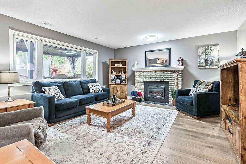 MLS® A2248990 - 206 Tanner Drive SE in Thorburn Airdrie, Residential