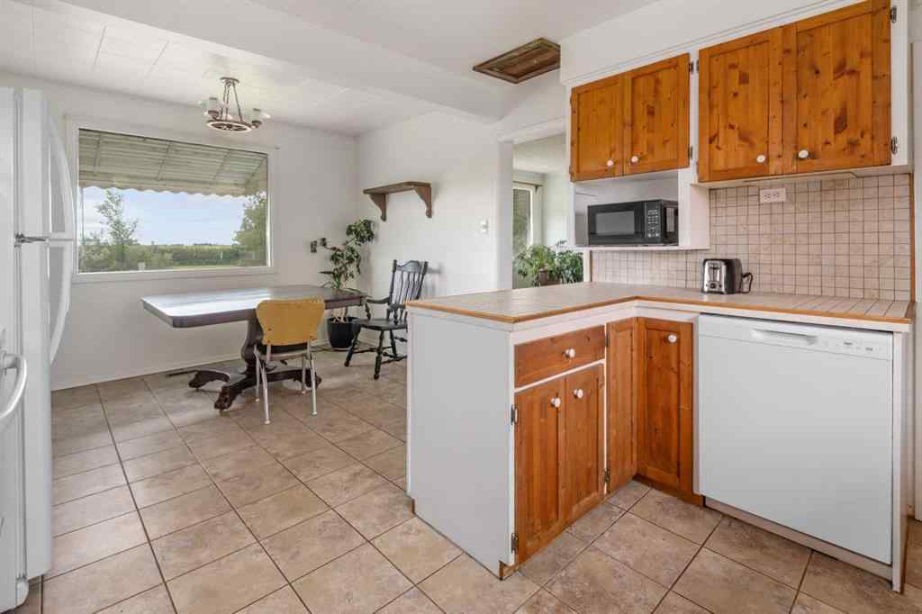 MLS® A2248999 - 270180 Township Road 250   in NONE Rural Rocky View County, Residential