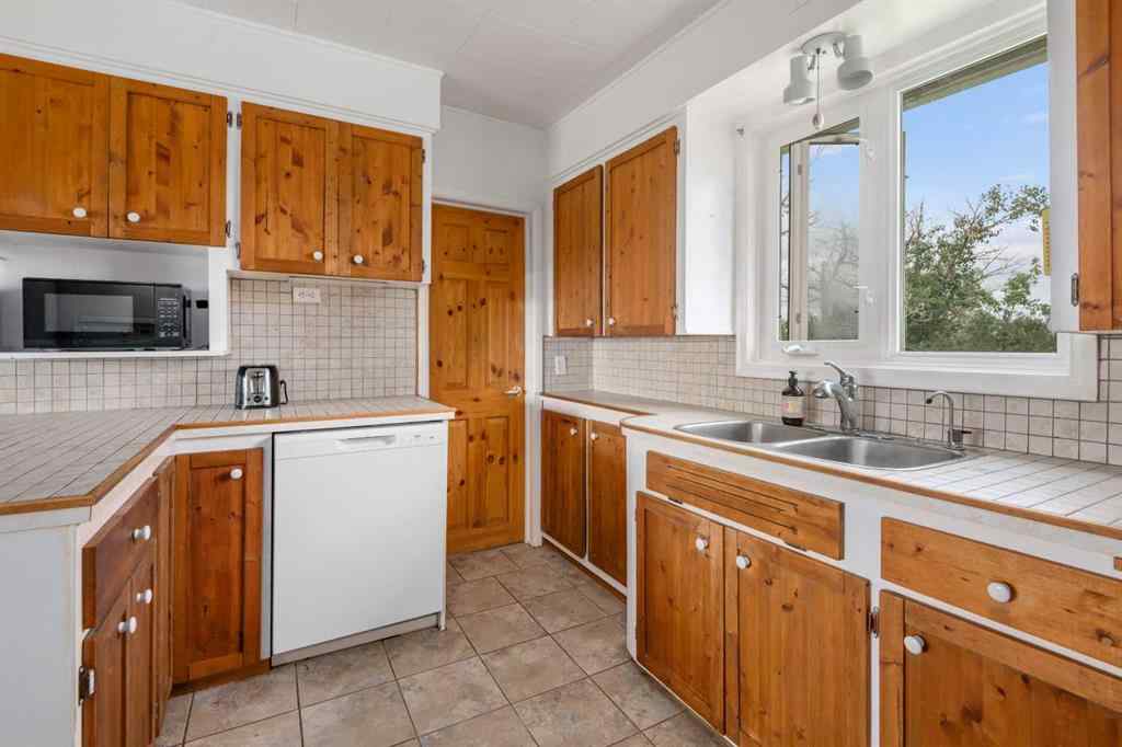 MLS® A2248999 - 270180 Township Road 250   in NONE Rural Rocky View County, Residential