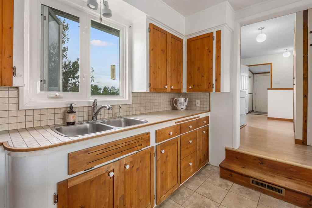 MLS® A2248999 - 270180 Township Road 250   in NONE Rural Rocky View County, Residential