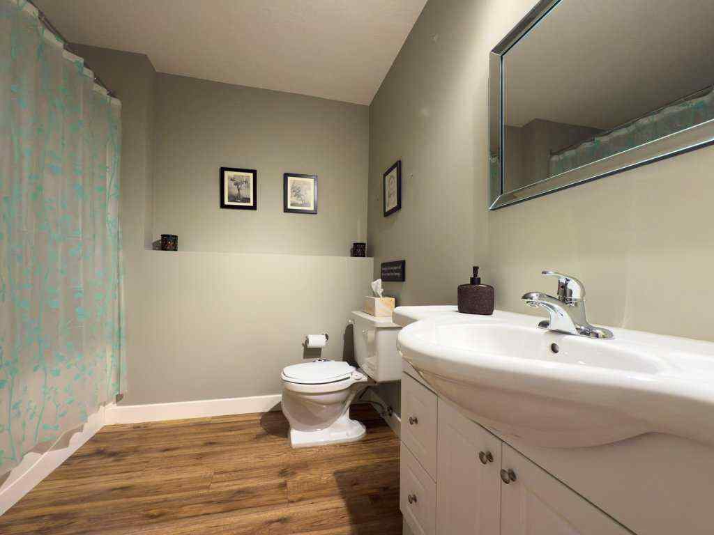 MLS® A2249000 - 6818 59 Street Close   in NONE Rocky Mountain House, Residential