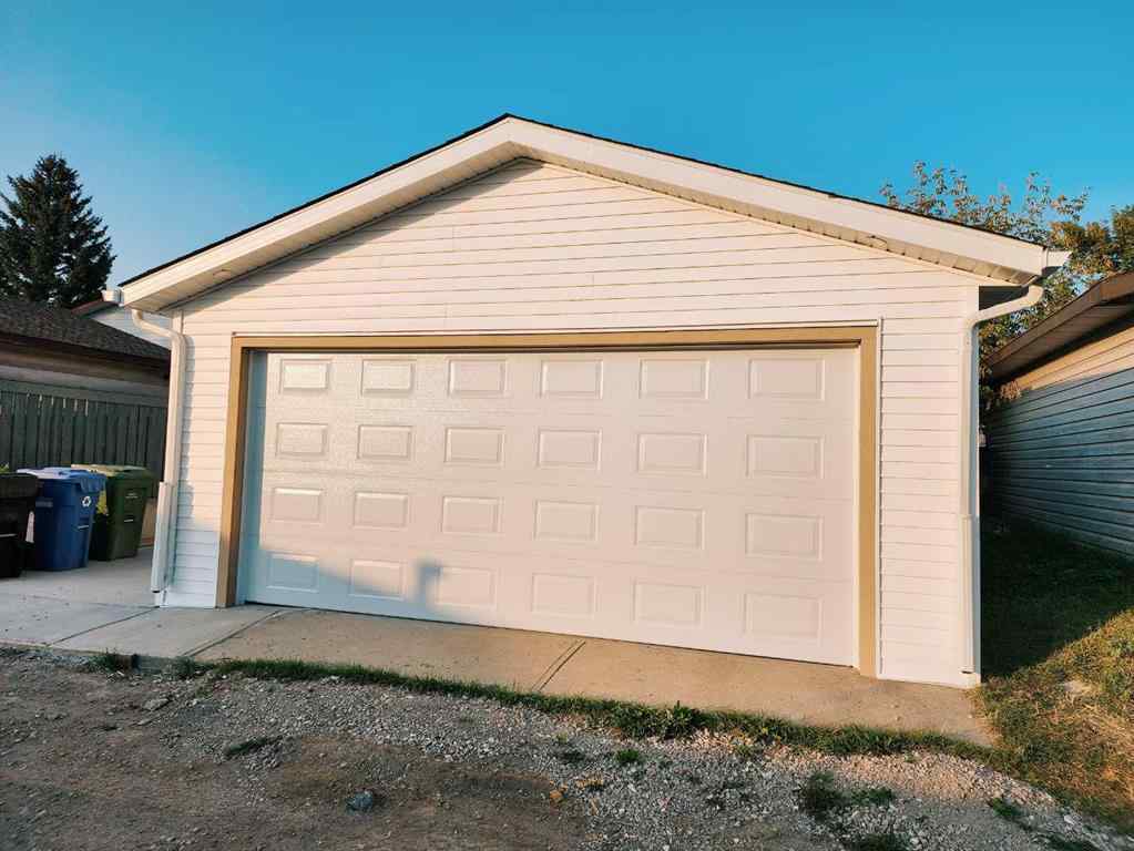 MLS® A2249006 - 99 Abingdon Crescent NE in Abbeydale Calgary, Residential