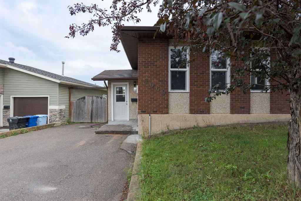 MLS® A2249014 - 1069 Timberline Drive  in Thickwood Fort McMurray, Residential