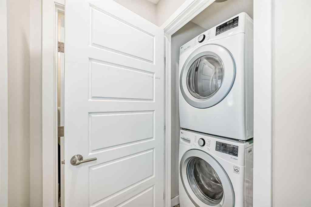 MLS® A2249015 - 106 Kingfisher Crescent SE in Kings Heights Airdrie, Residential