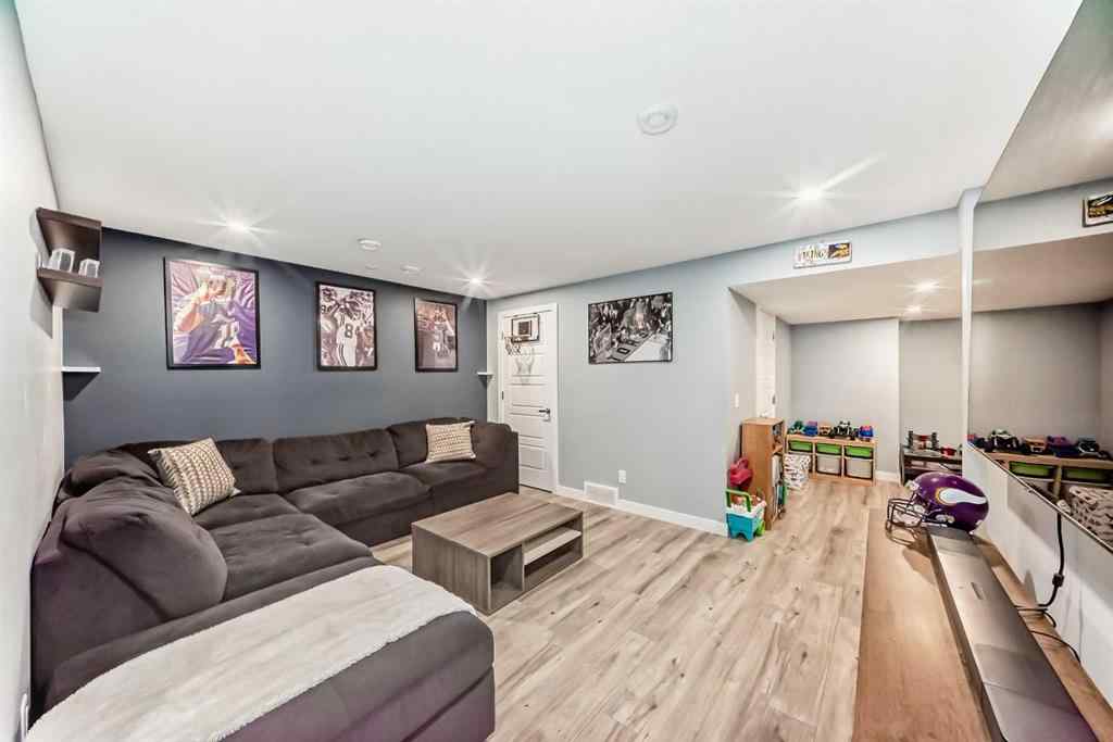 MLS® A2249015 - 106 Kingfisher Crescent SE in Kings Heights Airdrie, Residential