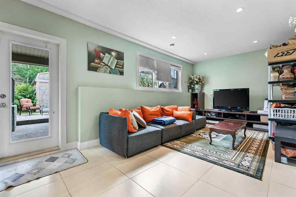 MLS® A2249022 - 22 Wendham Place SW in West Springs Calgary, Residential