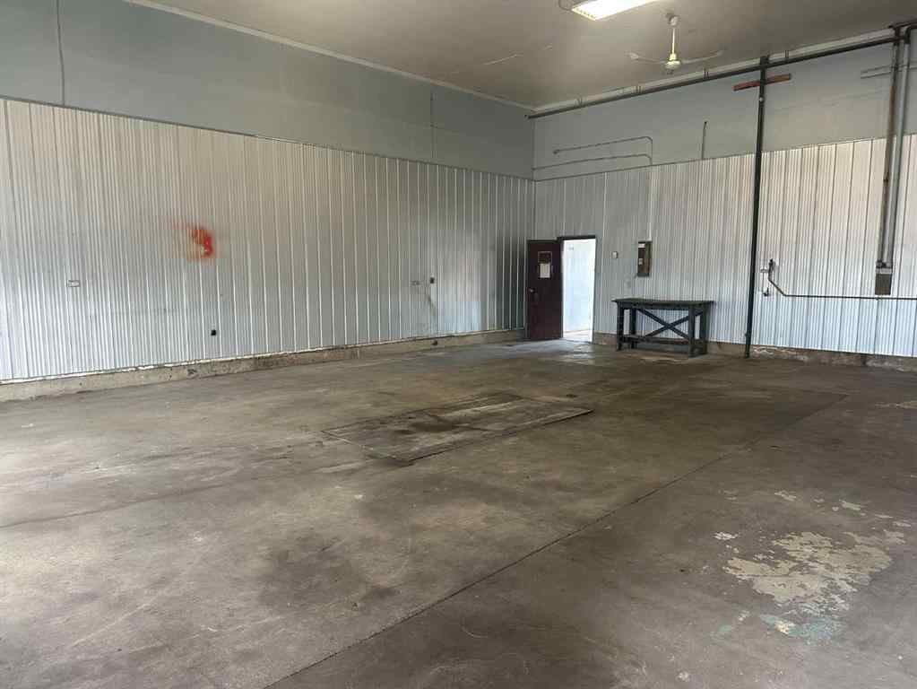 MLS® A2249030 - Unit ##5 6002 60 Avenue  in NONE Taber, Commercial