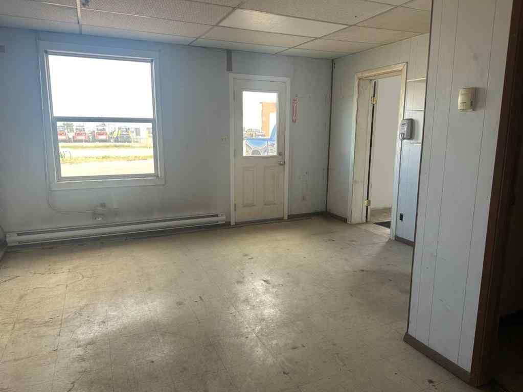 MLS® A2249030 - Unit ##5 6002 60 Avenue  in NONE Taber, Commercial