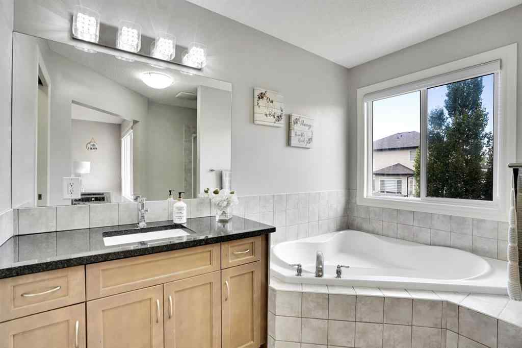 MLS® A2249032 - 117 Hawkmere Place  in Westmere Chestermere, Residential