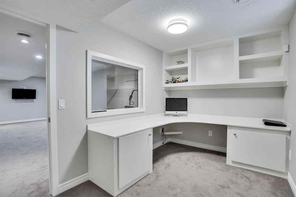 MLS® A2249032 - 117 Hawkmere Place  in Westmere Chestermere, Residential