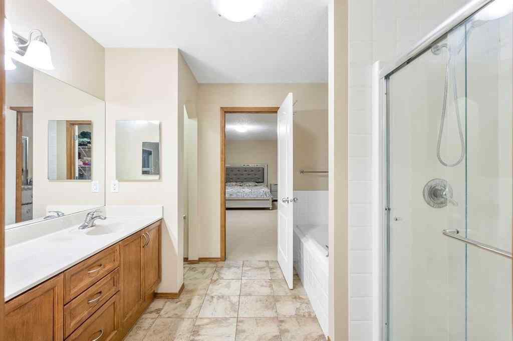 MLS® A2249035 - 213 Hawkmere Close  in Westmere Chestermere, Residential