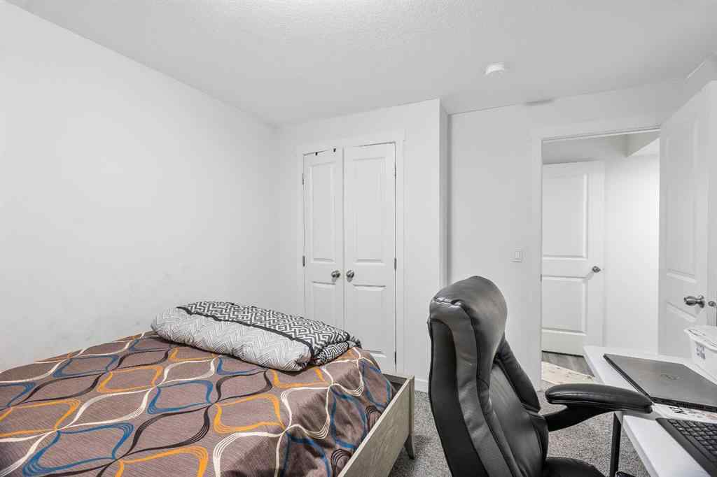 MLS® A2249035 - 213 Hawkmere Close  in Westmere Chestermere, Residential