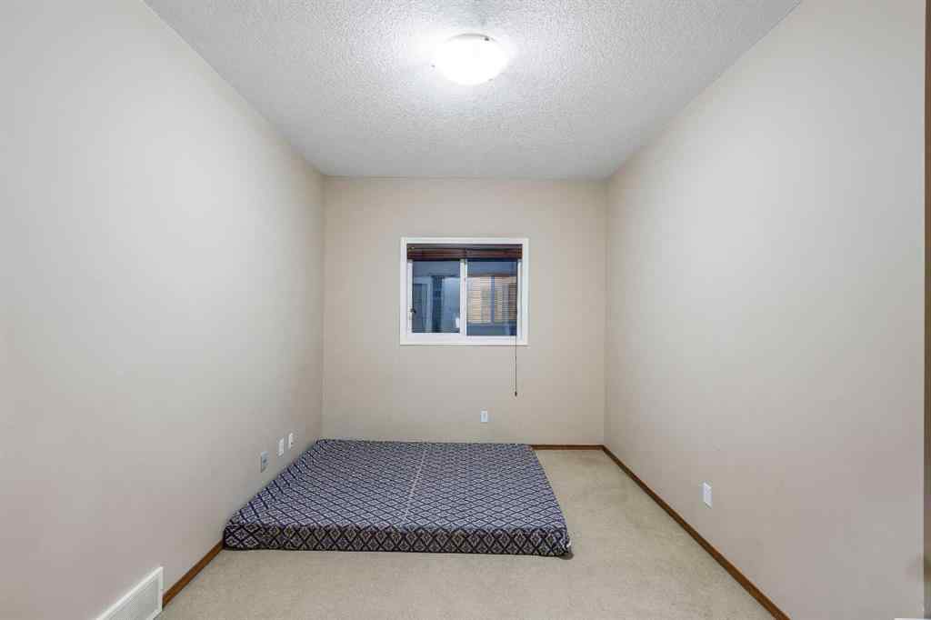 MLS® A2249035 - 213 Hawkmere Close  in Westmere Chestermere, Residential