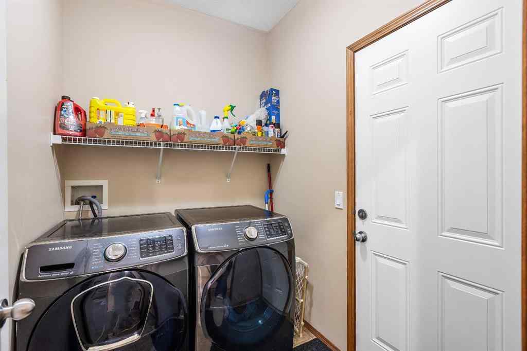 MLS® A2249035 - 213 Hawkmere Close  in Westmere Chestermere, Residential