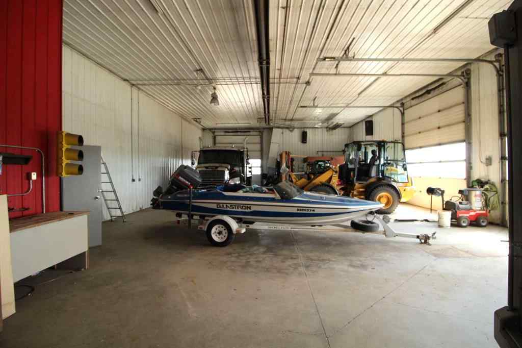 MLS® A2249038 - 3208 52 Avenue  in NONE Innisfail, Commercial