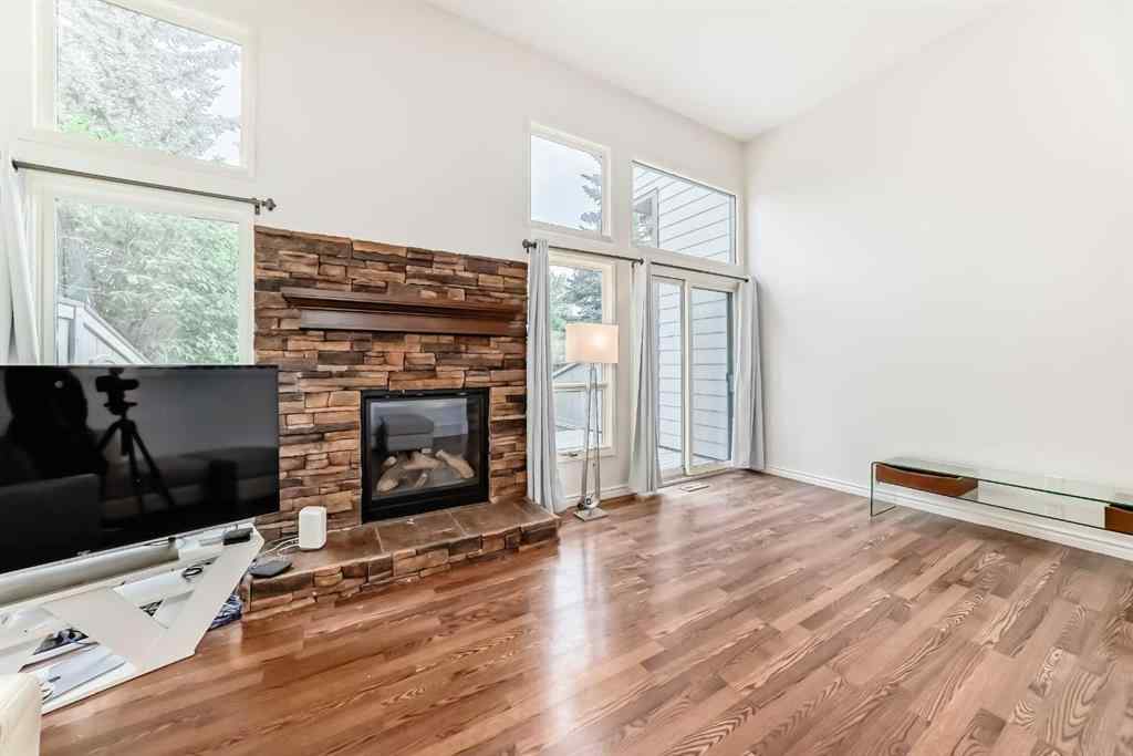 MLS® A2249059 - Unit #39 185 Woodridge Drive SW in Woodlands Calgary, Residential