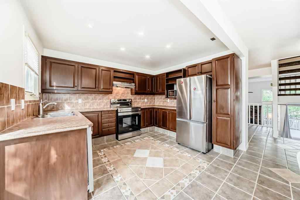 MLS® A2249059 - Unit #39 185 Woodridge Drive SW in Woodlands Calgary, Residential