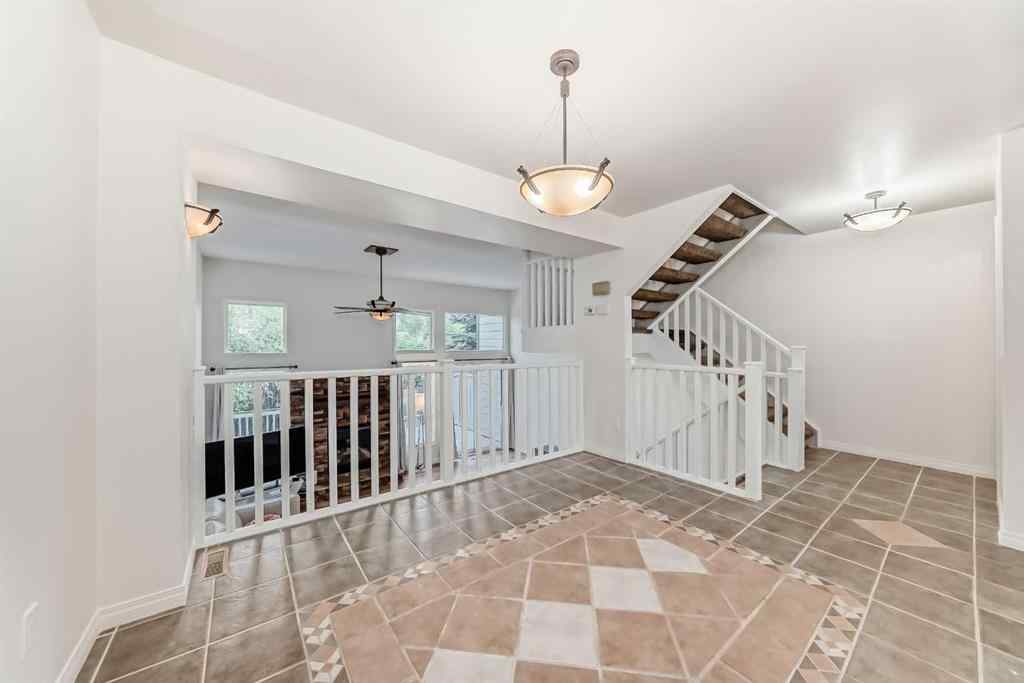 MLS® A2249059 - Unit #39 185 Woodridge Drive SW in Woodlands Calgary, Residential