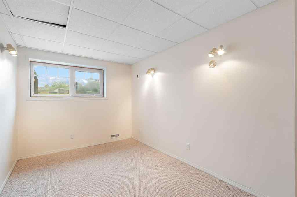 MLS® A2249069 - 671 Wallace Drive  in NONE Carstairs, Residential