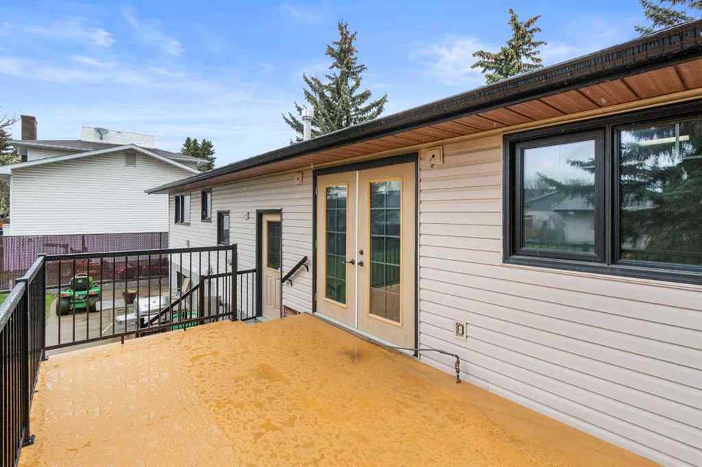 MLS® A2249069 - 671 Wallace Drive  in NONE Carstairs, Residential