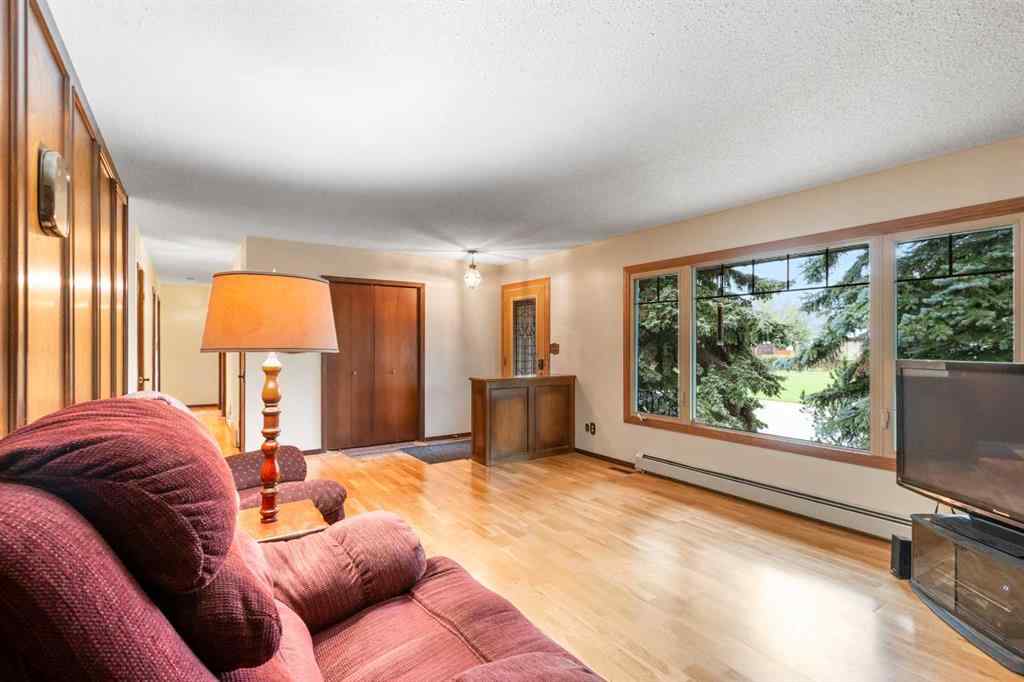 MLS® A2249069 - 671 Wallace Drive  in NONE Carstairs, Residential