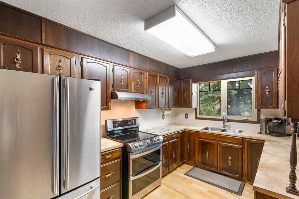 MLS® A2249069 - 671 Wallace Drive  in NONE Carstairs, Residential