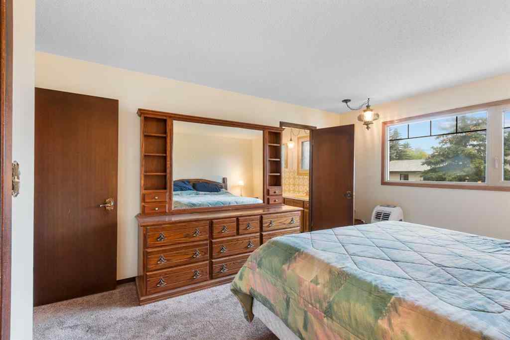 MLS® A2249069 - 671 Wallace Drive  in NONE Carstairs, Residential