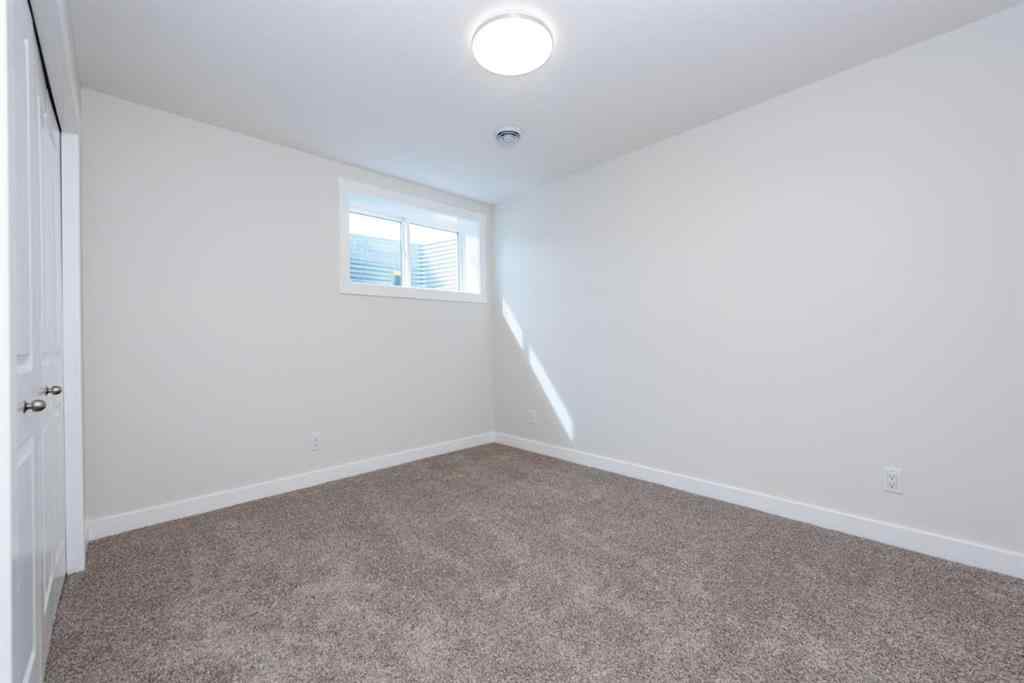MLS® A2249080 - 1139 Chinook Winds Circle SW in Chinook Gate Airdrie, Residential