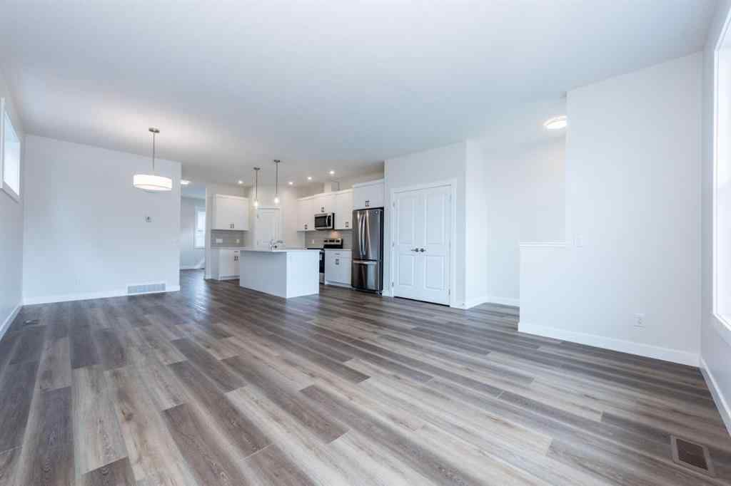 MLS® A2249080 - 1139 Chinook Winds Circle SW in Chinook Gate Airdrie, Residential