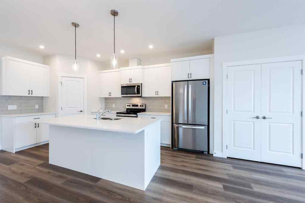 MLS® A2249080 - 1139 Chinook Winds Circle SW in Chinook Gate Airdrie, Residential