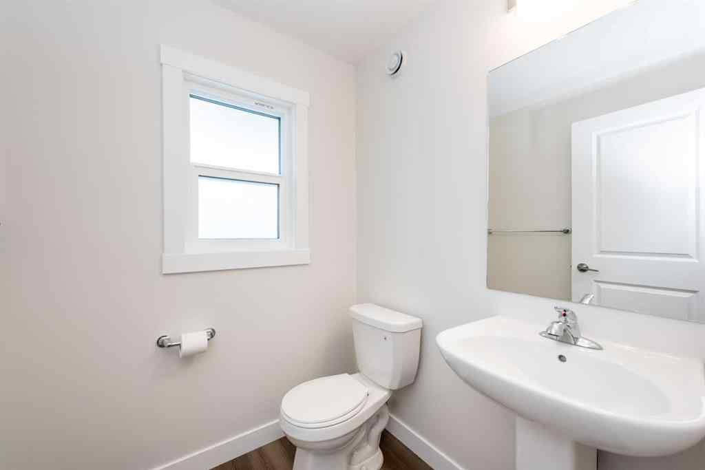 MLS® A2249080 - 1139 Chinook Winds Circle SW in Chinook Gate Airdrie, Residential