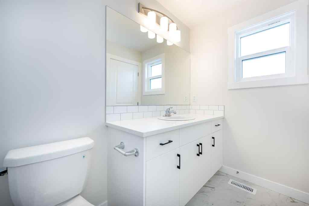 MLS® A2249080 - 1139 Chinook Winds Circle SW in Chinook Gate Airdrie, Residential