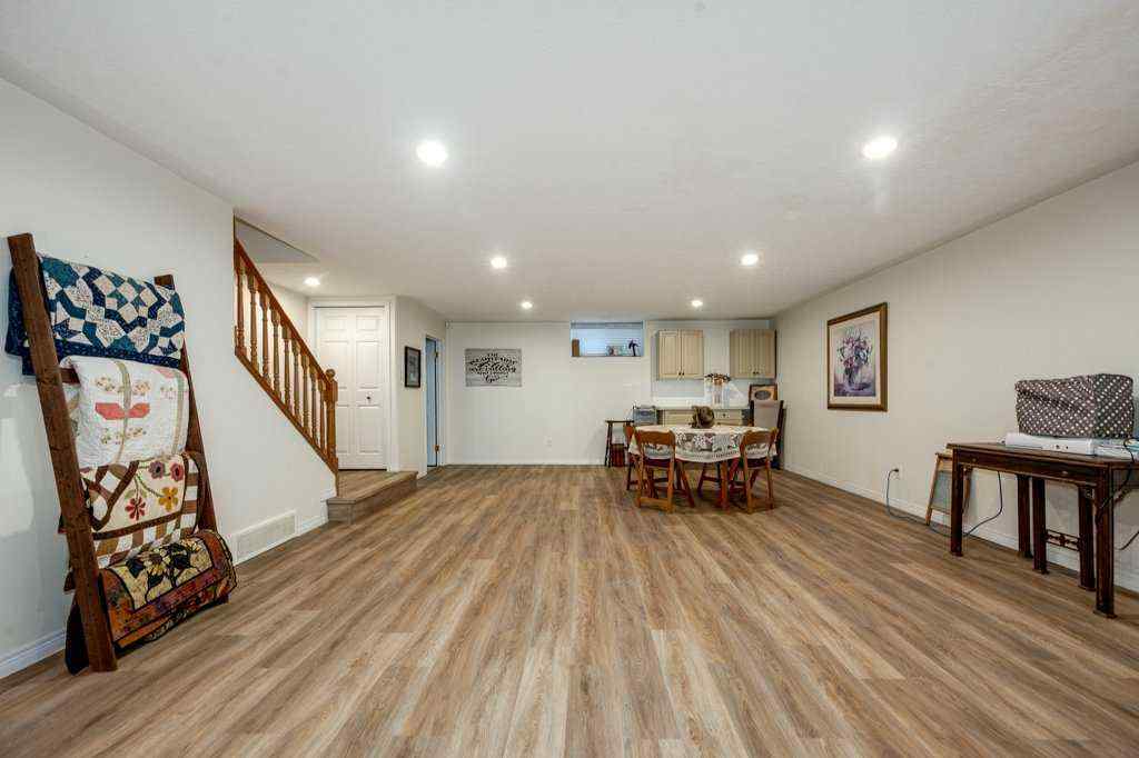 MLS® A2249089 - 13 Dillon Close  in Devonshire Red Deer, Residential