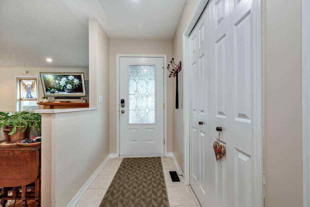 MLS® A2249089 - 13 Dillon Close  in Devonshire Red Deer, Residential