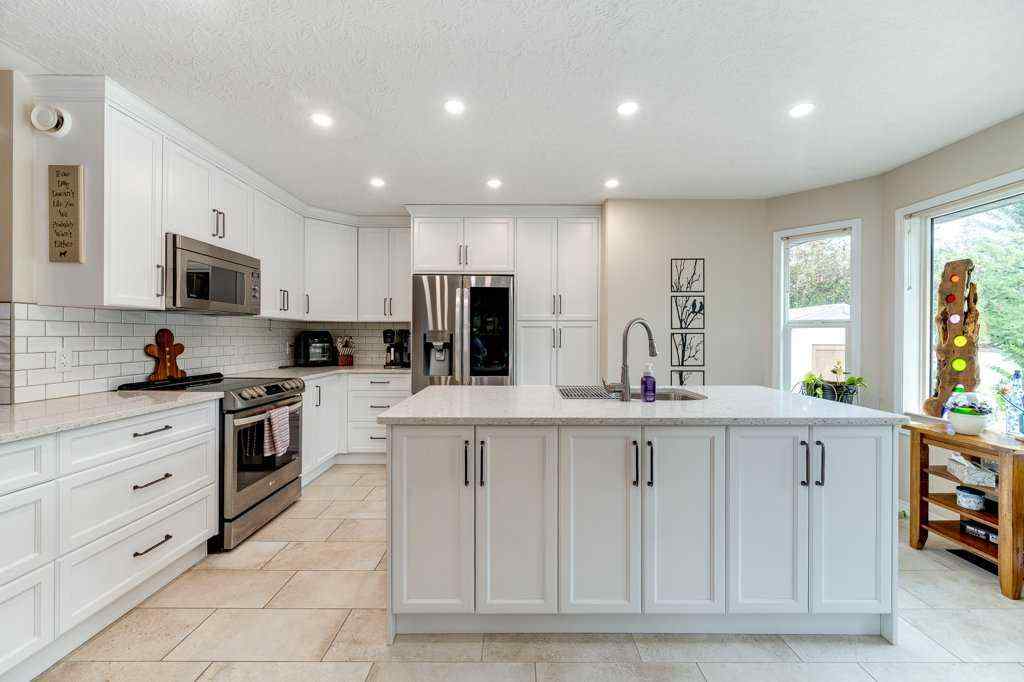 MLS® A2249089 - 13 Dillon Close  in Devonshire Red Deer, Residential