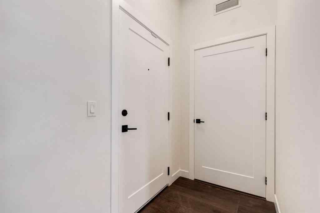 MLS® A2249094 - Unit #404 2702 17 Avenue SW in Shaganappi Calgary, Residential