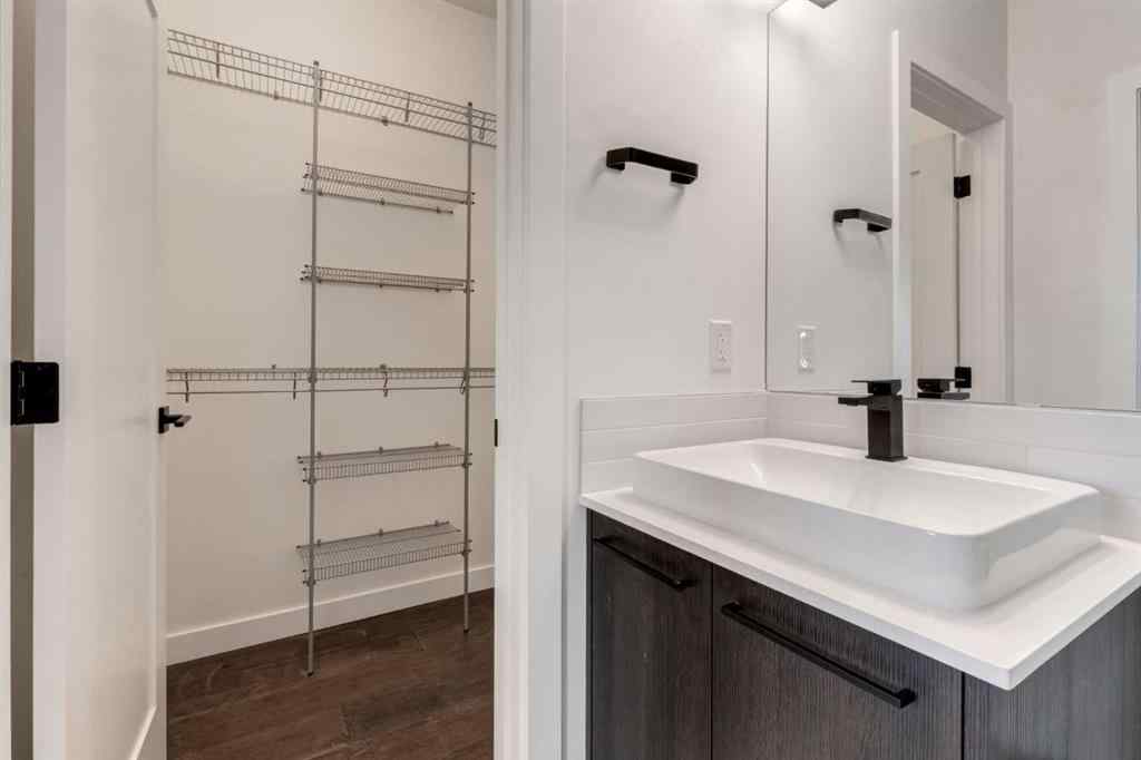 MLS® A2249094 - Unit #404 2702 17 Avenue SW in Shaganappi Calgary, Residential