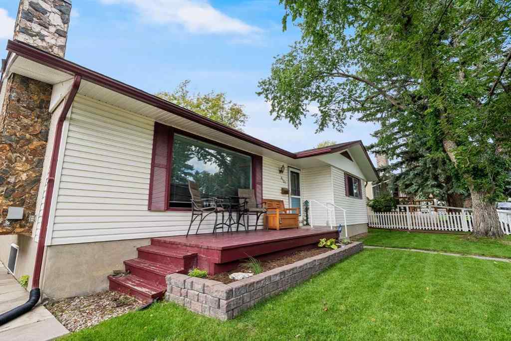 MLS® A2249098 - 6407 Dalton Drive NW in Dalhousie Calgary, Residential