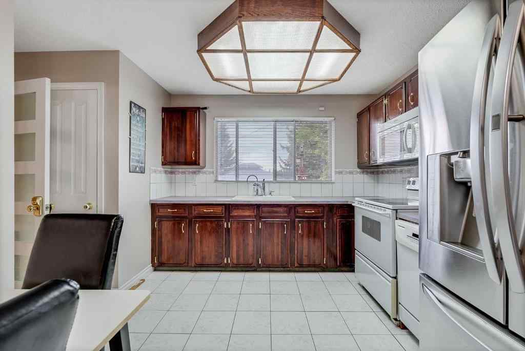 MLS® A2249098 - 6407 Dalton Drive NW in Dalhousie Calgary, Residential