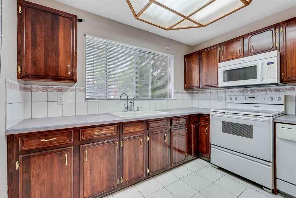MLS® A2249098 - 6407 Dalton Drive NW in Dalhousie Calgary, Residential